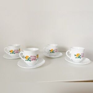 Arcopal France Vintage Floral Tea Cup & Saucer Set – Set of 4